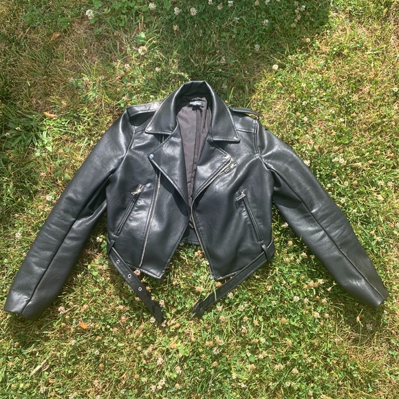 Lulu's Jackets & Blazers - Perfect Condition Black Leather Jacket